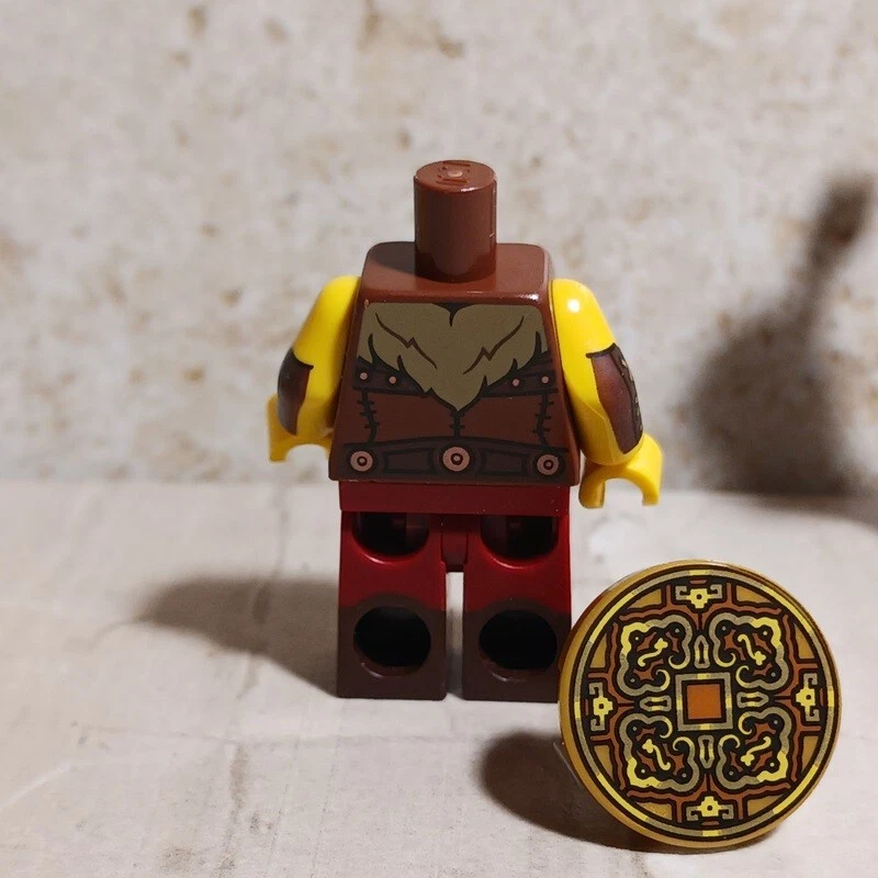 Nuevo LEGO Torso Vikingo Añade tu Cabeza Escudo Piernas Falda de Piel Corsé de Metal Cobre Foto 2 de 4