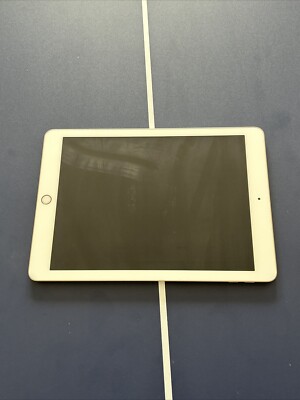 Apple iPad 8th Gen. 128GB, Wi-Fi, 10.2 in - Gold 190199808584