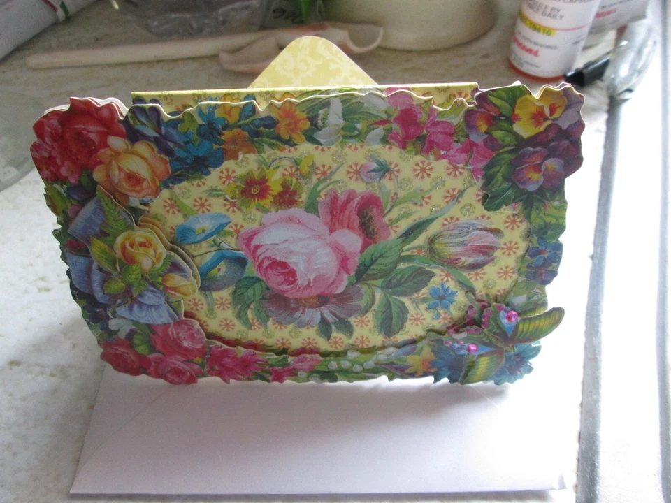 PUNCH STUDIO FLORAL DIE CUT ROSES CARD BLANK BUTTERFLY RHINESTONE W/ENVELOPE NEW - Image 2 of 4