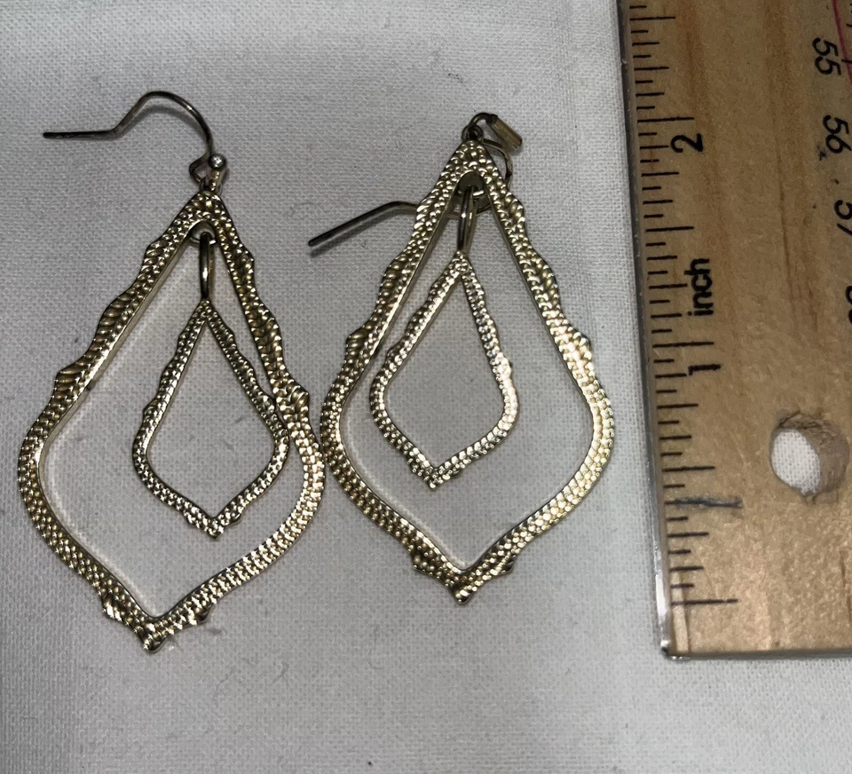 Kendra Scott Simon Earrings in Gold. Retail $90 - Image 2 of 3
