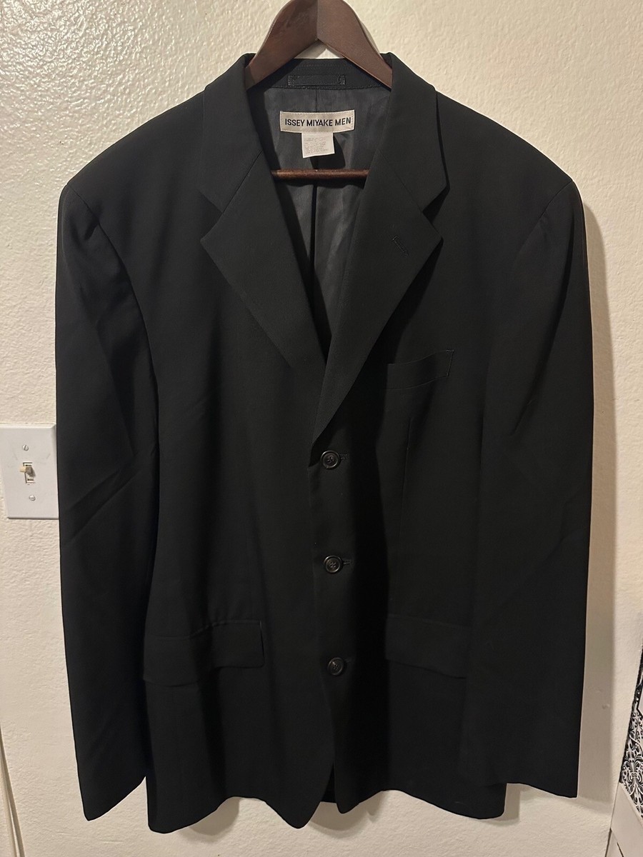 ジャケット・アウター ISSEY MIYAKE men's wool coat sizeL black ISSEY MIYAKE MEN Black Wool/Cashmere Blend 3-Button BLAZER