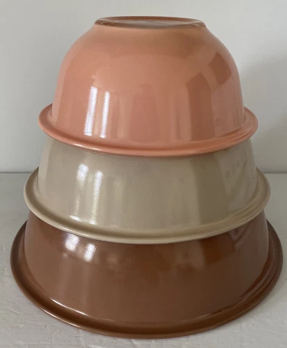 Pyrex Autumn Rainbow Mixing Bowls Nesting Set Of 3 Clear Glass Bottoms Vintage