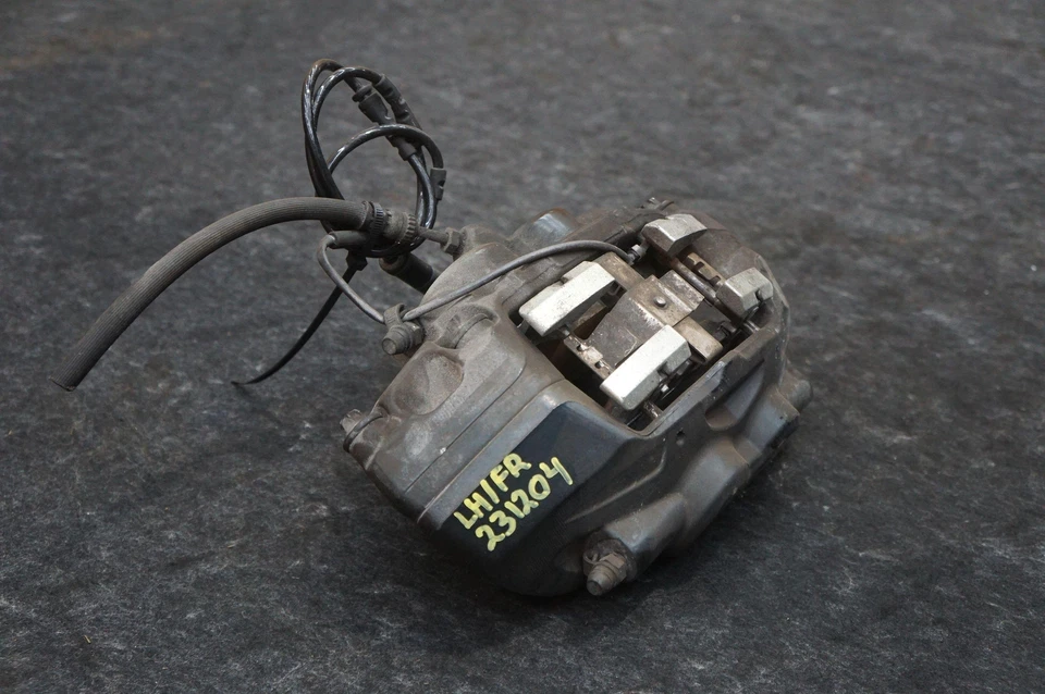 Pinza de freno conductor delantero izquierdo sin pintar 34116868231 OEM BMW i8 2014-19 Foto 2 de 4