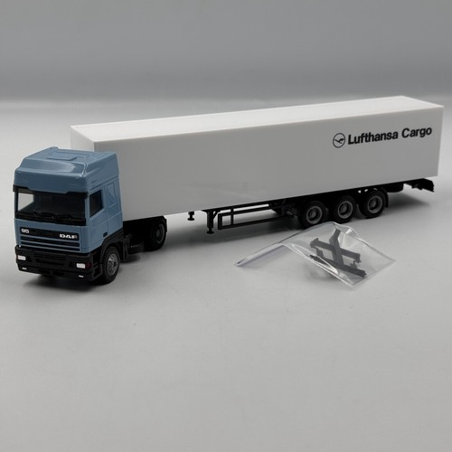 DAF 95 with semitrailer Lufthansa Cargo scale 1/87 (HO) - Picture 7 of 8