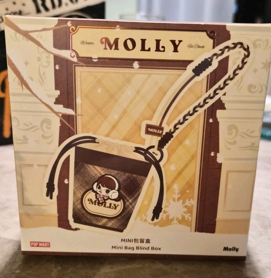 Authentic Baby Molly Winter Fit Check Series Mini Bag Blind Box 