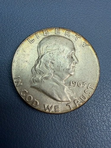 1963 FRANKLIN SILVER HALF DOLLAR - CH/BU - VERY NICE LOOKING COIN