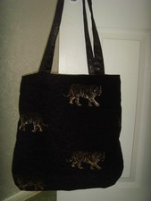 NEW MADE IN TIGER  CHENILE  VELVET PRINT  16in Tote bag BLACK  MAGNETIC LINED