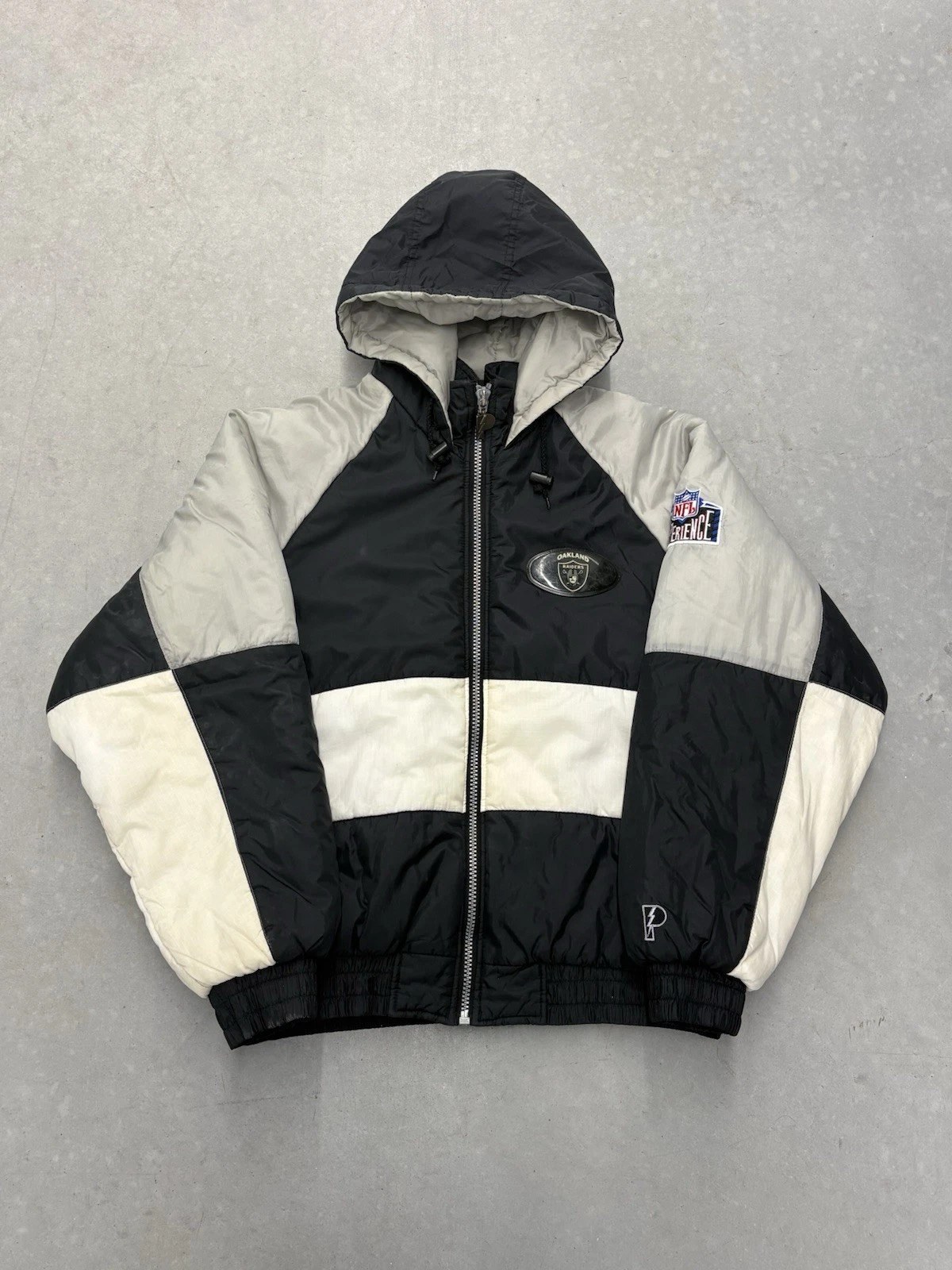 Vintage 90s Oakland Raiders Pro Player Puffer Jacket NFL Experience Black XL
