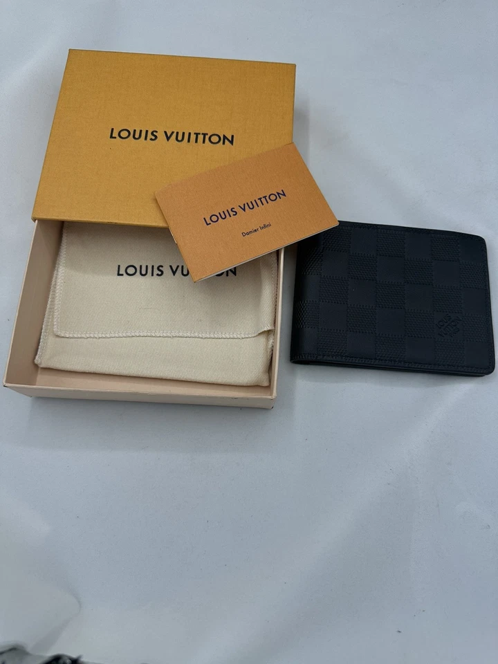 Louis Vuitton Multiple Wallet. Damier Infini cowhide leather. Model N63124 - Image 4 of 4
