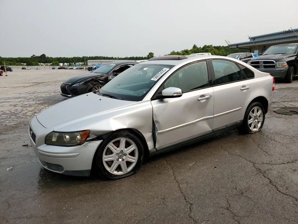 Used Deck Lid fits: 2007 Volvo 40 SERIES 5 cylinder w/o spoiler Grade A Foto 3 de 4