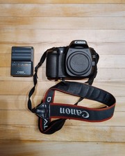 Canon EOS 30D 8.2MP DSLR Digital SLR Camera Body Only w/ Battery & Charger