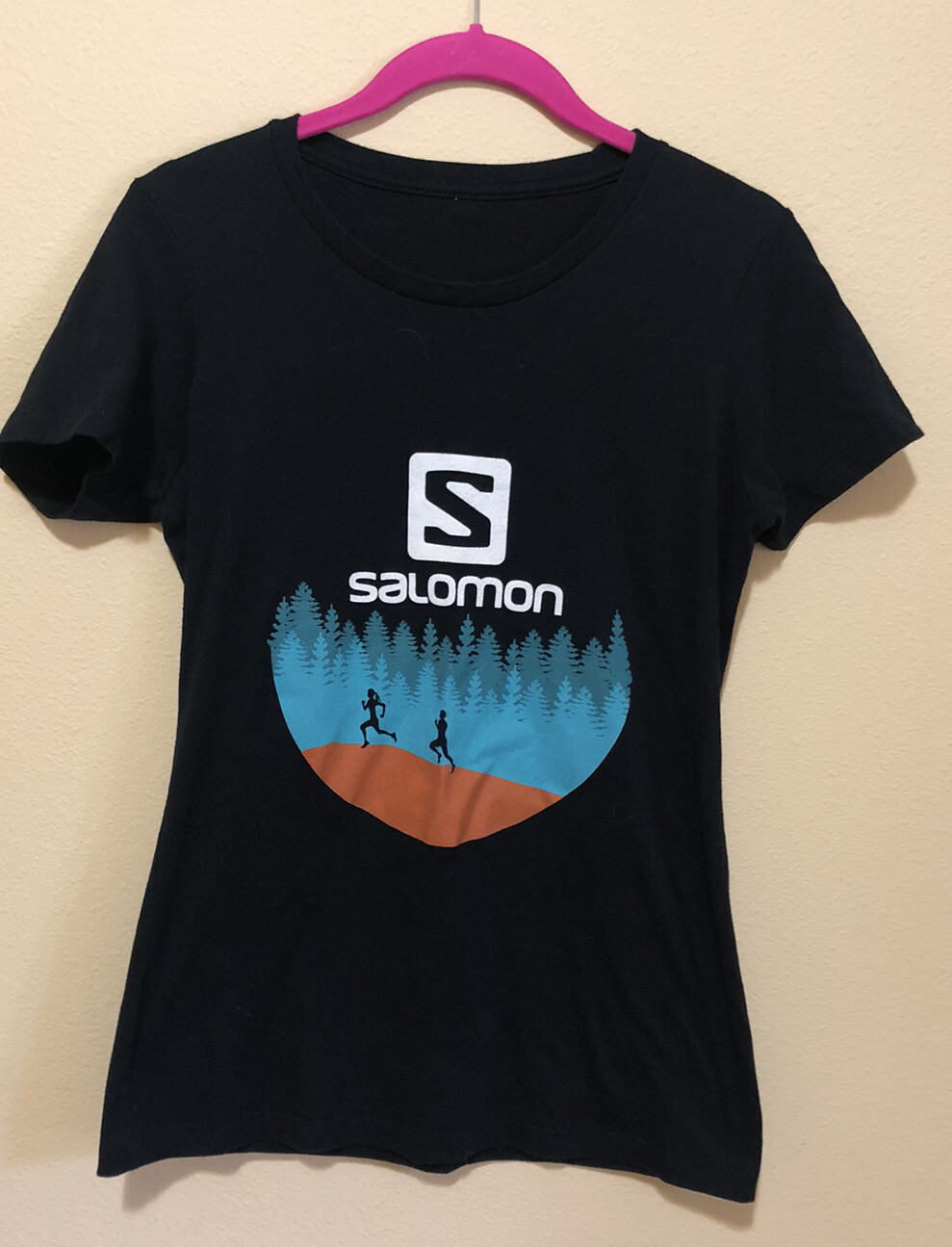 Women’s Salomon T shirt Size Please See The Mesurement