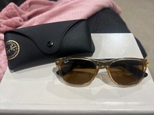 Ray-Ban RB2132 55mm 18 New Wayfarer Sunglasses - Honey/Black 945 3N