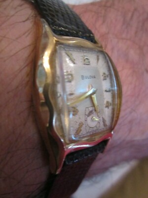 Bulova tank vintage/ ブローバタンク手巻き VINTAGE BULOVA TANK WATCH - WIND UP - RUNS BEAUTIFULLY - CURVED