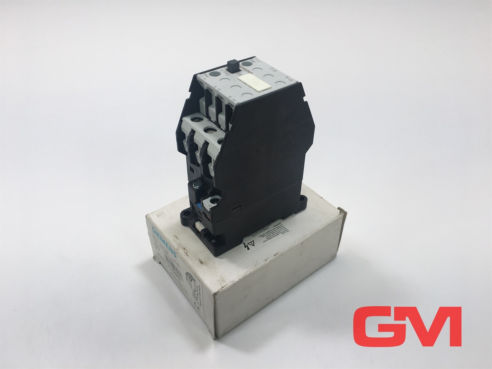 Siemens Contactor 3TF4210-0AP0 3-Pole 1 NO 230/277 V 50/60 Hz 7.5 kW