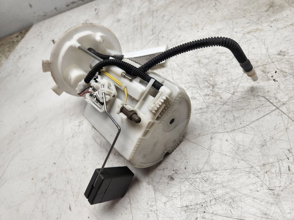 2017-2020 INFINITI QX60 Nissan Pathfinder Fuel Pump OEM 170409PJ0A - Image 2 of 4