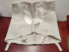 Vintage Maidenform Fris-Kee Size Large Girdle with Garter