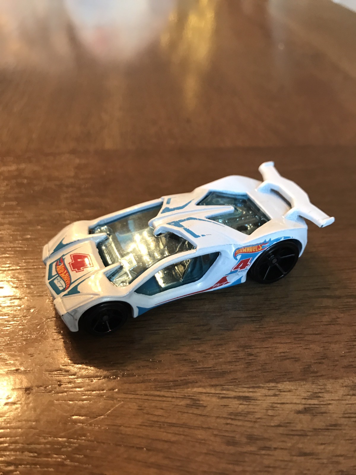 Hot Wheels 1:64 Scale  Impavido 1 2014 White@ 