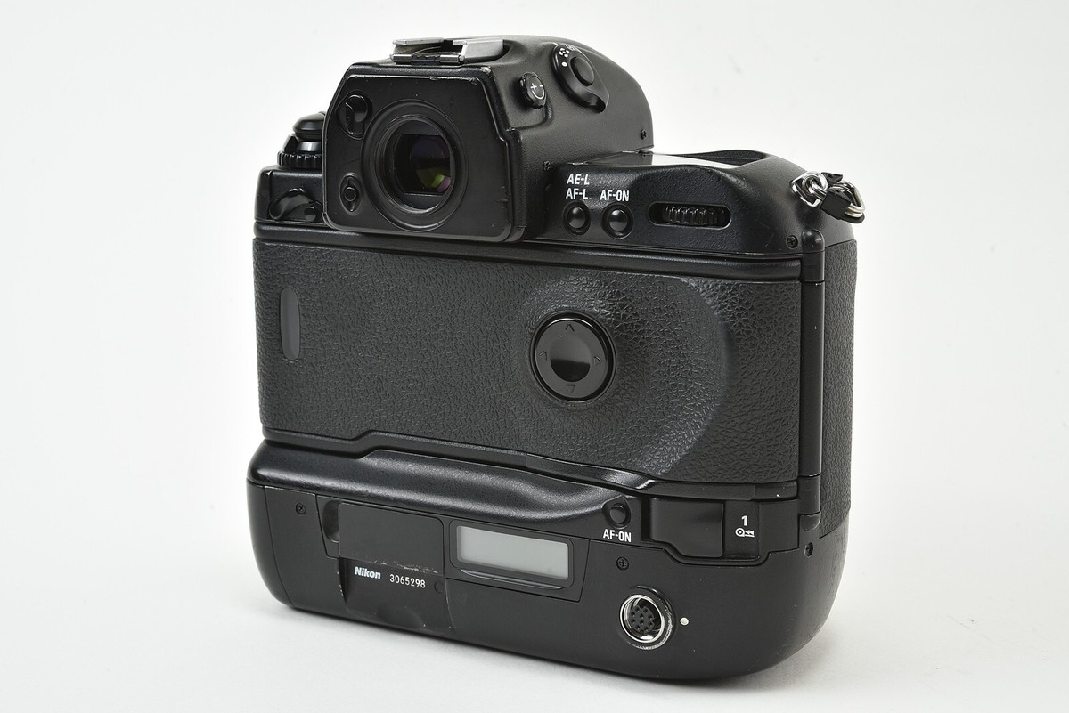 Nikon F5 35mm SLR AF Film Camera Black Body DP-30 from Japan