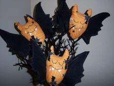 PATTERN~ PRIMITIVE ORANGE AND BLACK HANGING BATS -  WREATH DECOR SEWING PATTERN