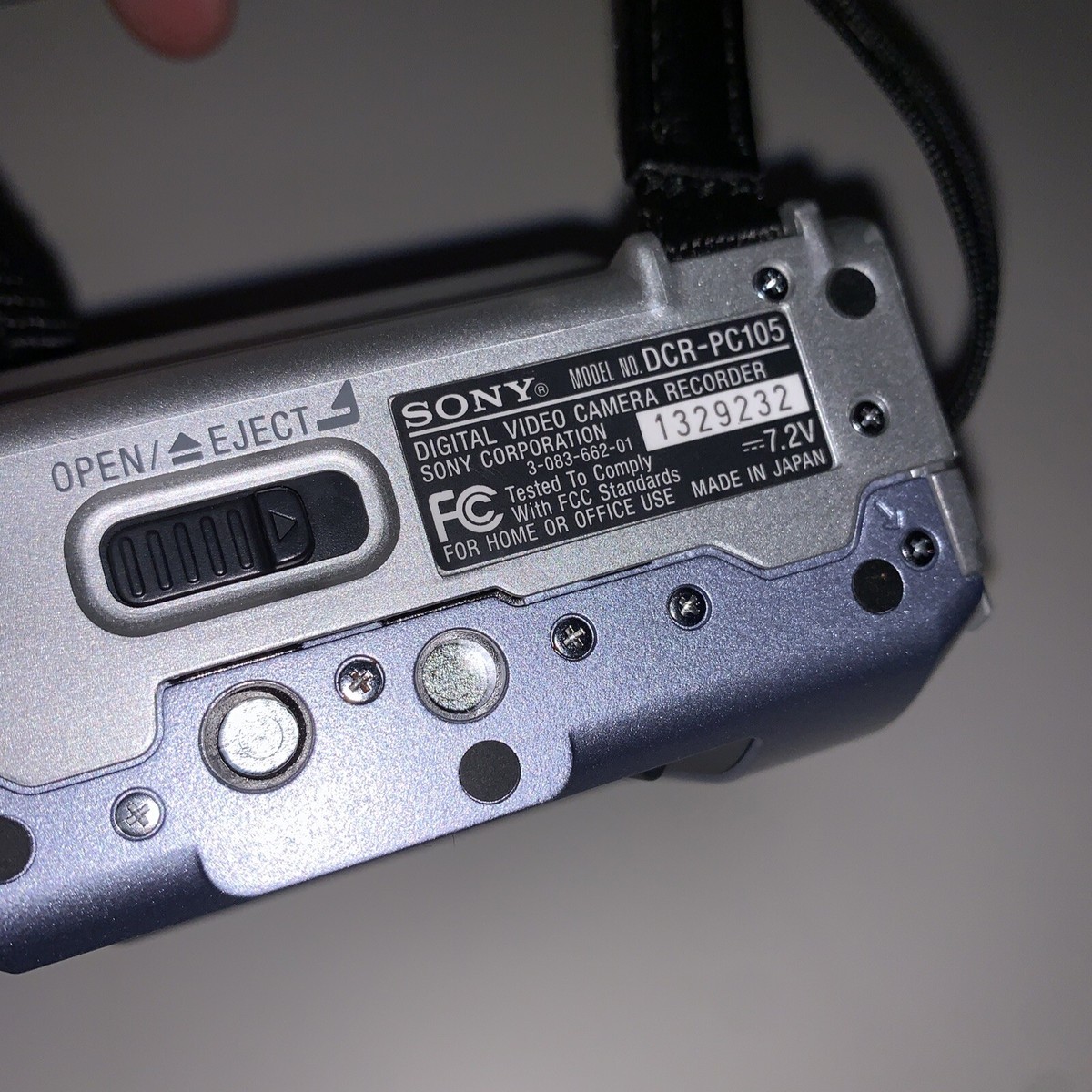 Sony Handycam DCR-PC105 Mini DV MiniDV Camcorder Watch Play Sony Handycam DCR-PC105 Mini DV MiniDV Camcorder Watch Play