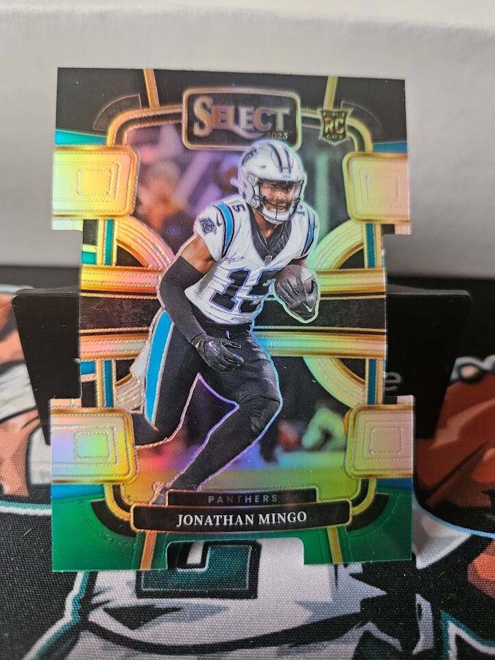 2023 Panini Select - Concourse Black & Green Prizm Die-Cut #16 Jonathan Mingo