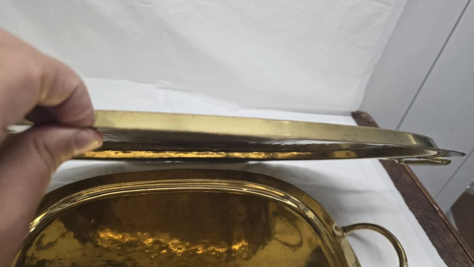 Bandejas antiguas de latón rusas hechas a mano 1 marca martilladas a mano ovaladas remaches de cobre Foto 4 de 4
