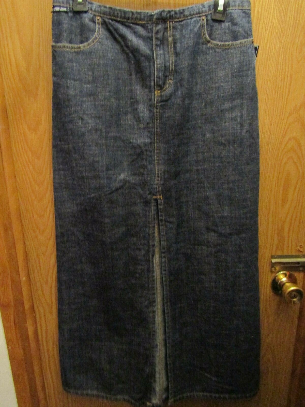 Picture 1 of 3