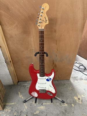 Squier Strat Affinity E-Gitarre rot 2000er China - getestet