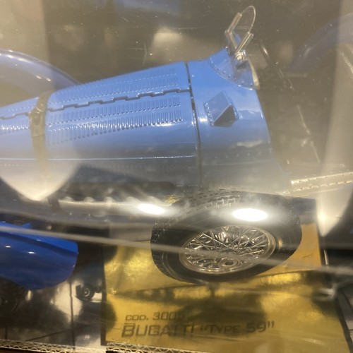 Burago Diamonds Bugatti Type59 In Blue 1:18 Die Cast Model Boxed COD3005 - Picture 2 of 12