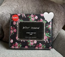 New Betsey Johnson Holly Bouquet Black Pink Floral King 4 Piece Sheets Set