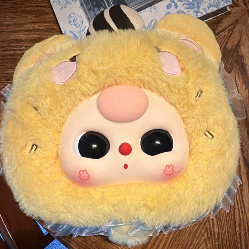 Baby Three-Fairy Tale Big-Head Bag 800% series: Hamster. Opened but brand new!