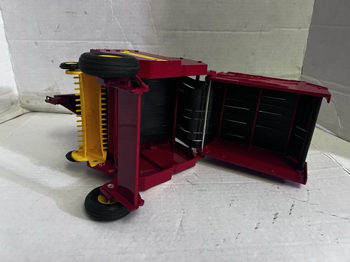 Rotopressa trattore Ford New Holland 660 per modelli Hay scala 1/16 - Foto 12 di 16