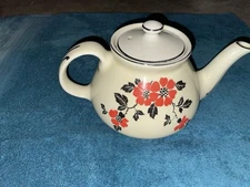 VTG Halls China Red Poppy Teapot w/ lid