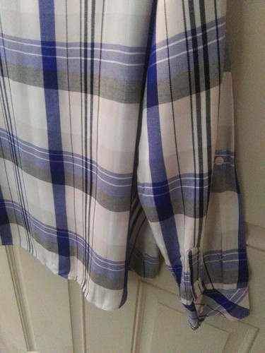 NWOT Sanctuary Large Flannel Shirt "Boyfriend Shirt" Blue Plaid Long Sleeve/Tabs - Picture 5 of 6