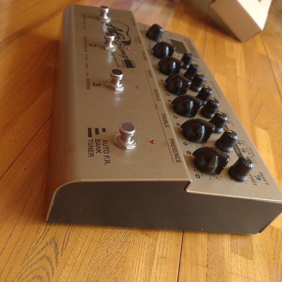 Discontinued Product Yamaha AgStomp Acoustic Guitar Preamplifier