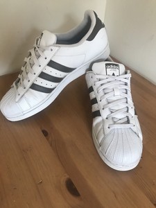 tenis adidas listra verde