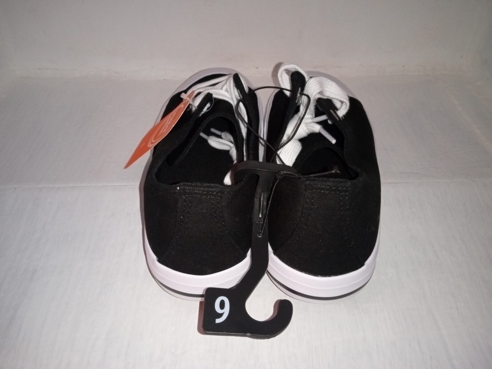 SAOLA Sneakers Wonder Nation ragazzi taglia 6 nere bianche in tela con lacci