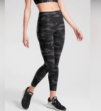Athleta Ultimate Stash Pocket Camo 7/8 Length Tight Black SIZE XS Free Ship 
