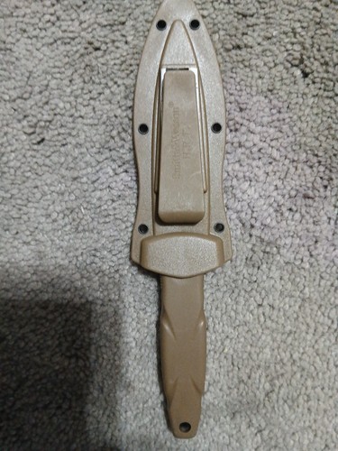 Neue nie benutzte Smith & Wesson H.R.T feste Klinge mit Scheide - Bild 6 von 7