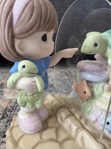 Figurina Precious Moments SeaWorld esclusiva Shell We Be Friends LE FIRMATA - Foto 2 di 7