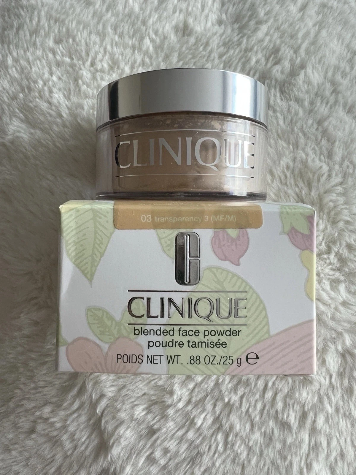 CLINIQUE Blended Face Powder ~ 03 Transparency 3/0.88oz NEW IN BOX
Opens in a new window or tab