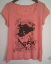Lachsfarbiges Shirt Kurzarm mit schwarzem Fro...