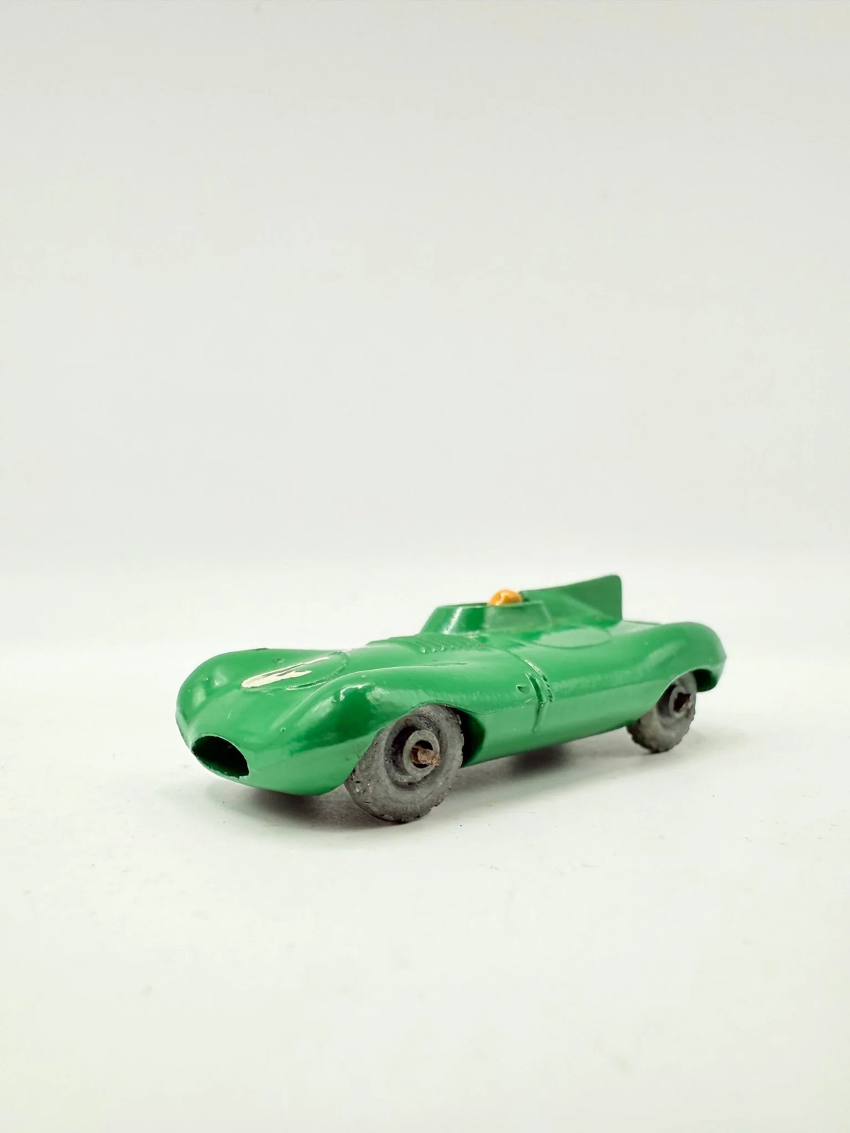 Matchbox 41b, Jaguar (D) Type - Free Price Guide & Review