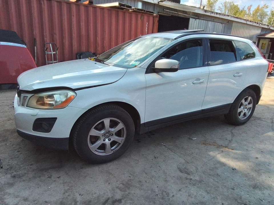 Grille Station Wgn Xc Upper Base Fits 09-10 VOLVO 60 SERIES 1570773 - Imagem 4 de 4