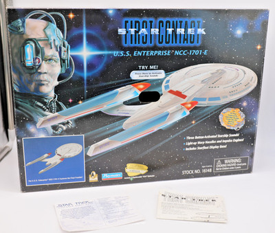 LEERKARTON STAR TREK FIRST CONTACT USA ENTERPRISE NCC-1701-E (Playmates) LEER