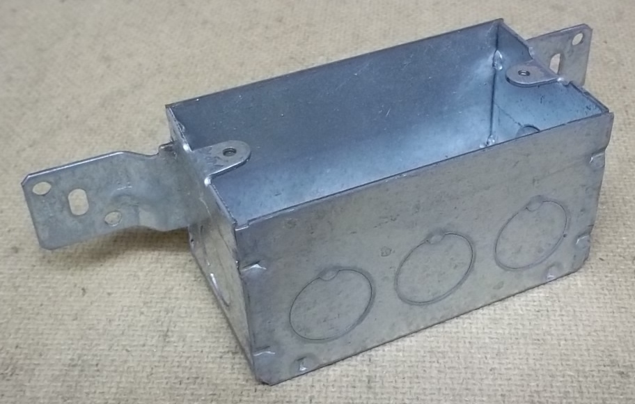 Bowers 104-W-FB-1/2 Outlet Box 4in x 2 1/8in x 2 1/8in