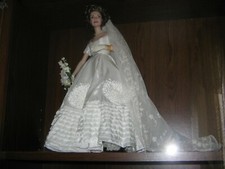 Jacqueline Kennedy Bride Doll Franklin Heirloom Doll by Franklin Mint