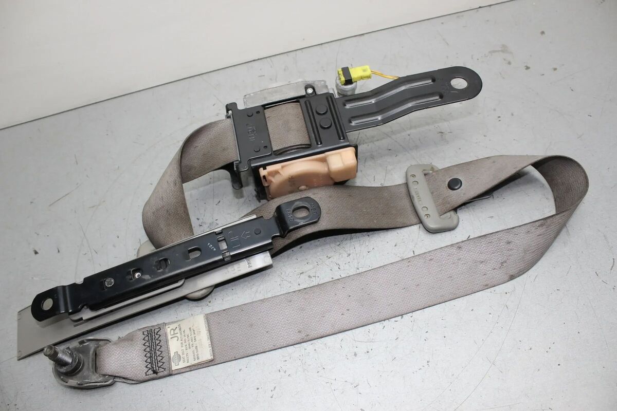 Seat belt belt front right TK-AB-EG392 Nissan X-Trail T30 Seat belt belt front right TK-AB-EG392 Nissan X-Trail T30