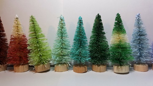 Mini Miniature Sisal Bottle Brush Xmas Christmas Trees * YOUR COLOR CHOICE! * - Picture 4 of 7
